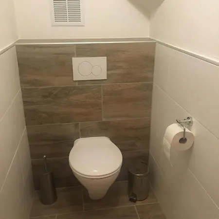 Schönes Mit Terrasse, Mitten Im Grünen Stattegg