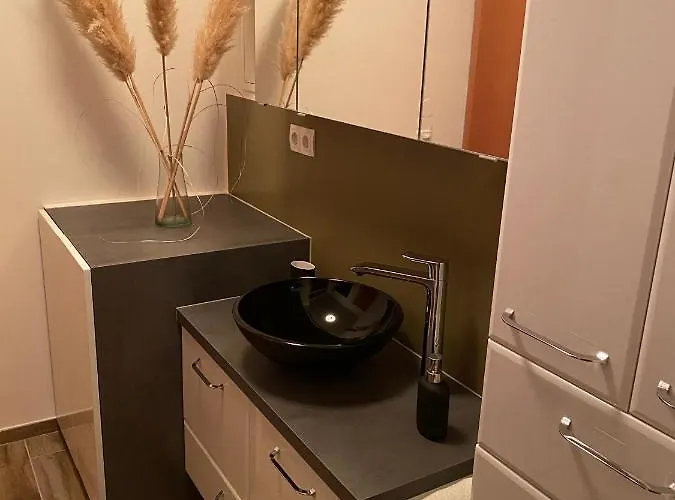 Schönes Mit Terrasse, Mitten Im Grünen Apartamento Stattegg