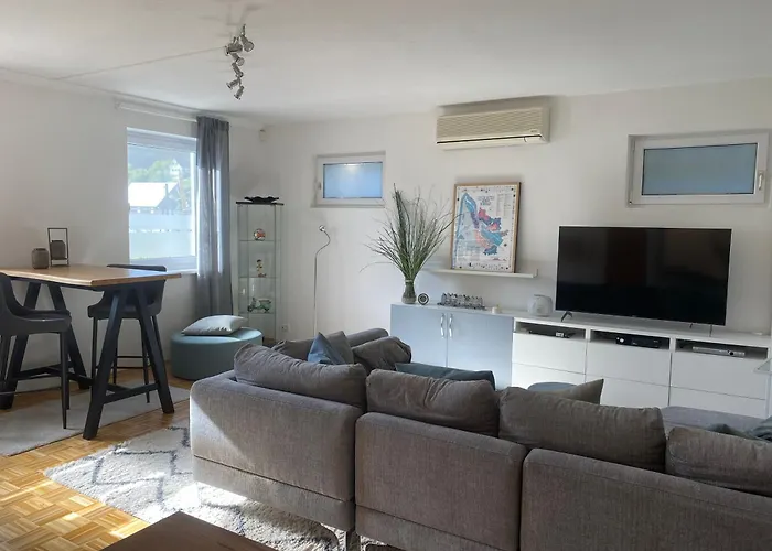 Apartamento Schönes Mit Terrasse, Mitten Im Grünen *