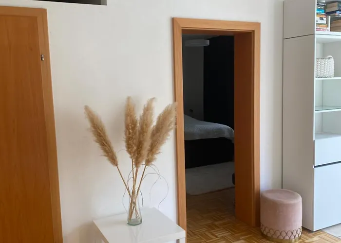 Schönes Mit Terrasse, Mitten Im Grünen * Stattegg